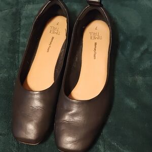 Time and Tru Women's Classic Black Flats